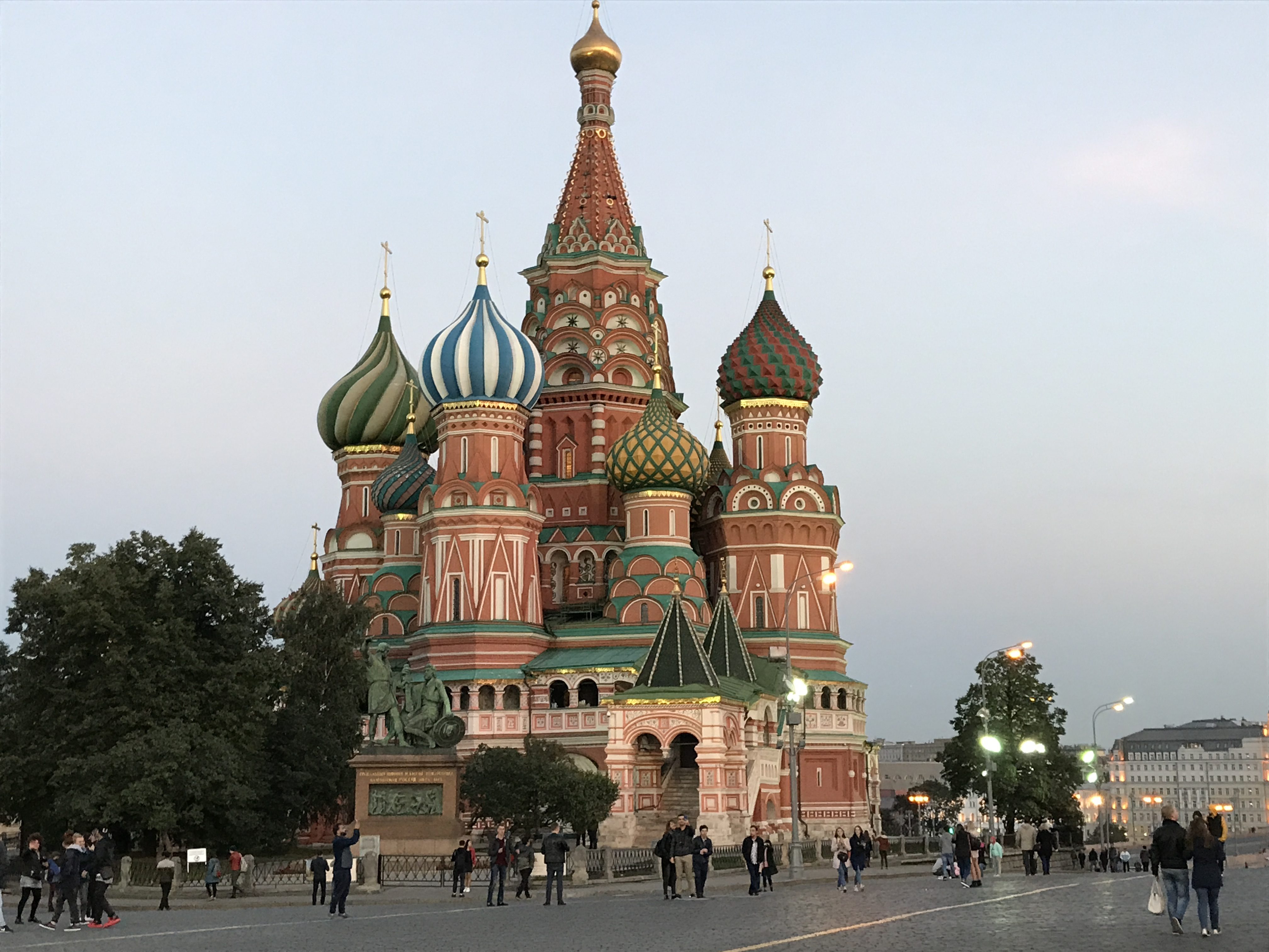 Moscovo – Catedral de São Basílio e Kremlin